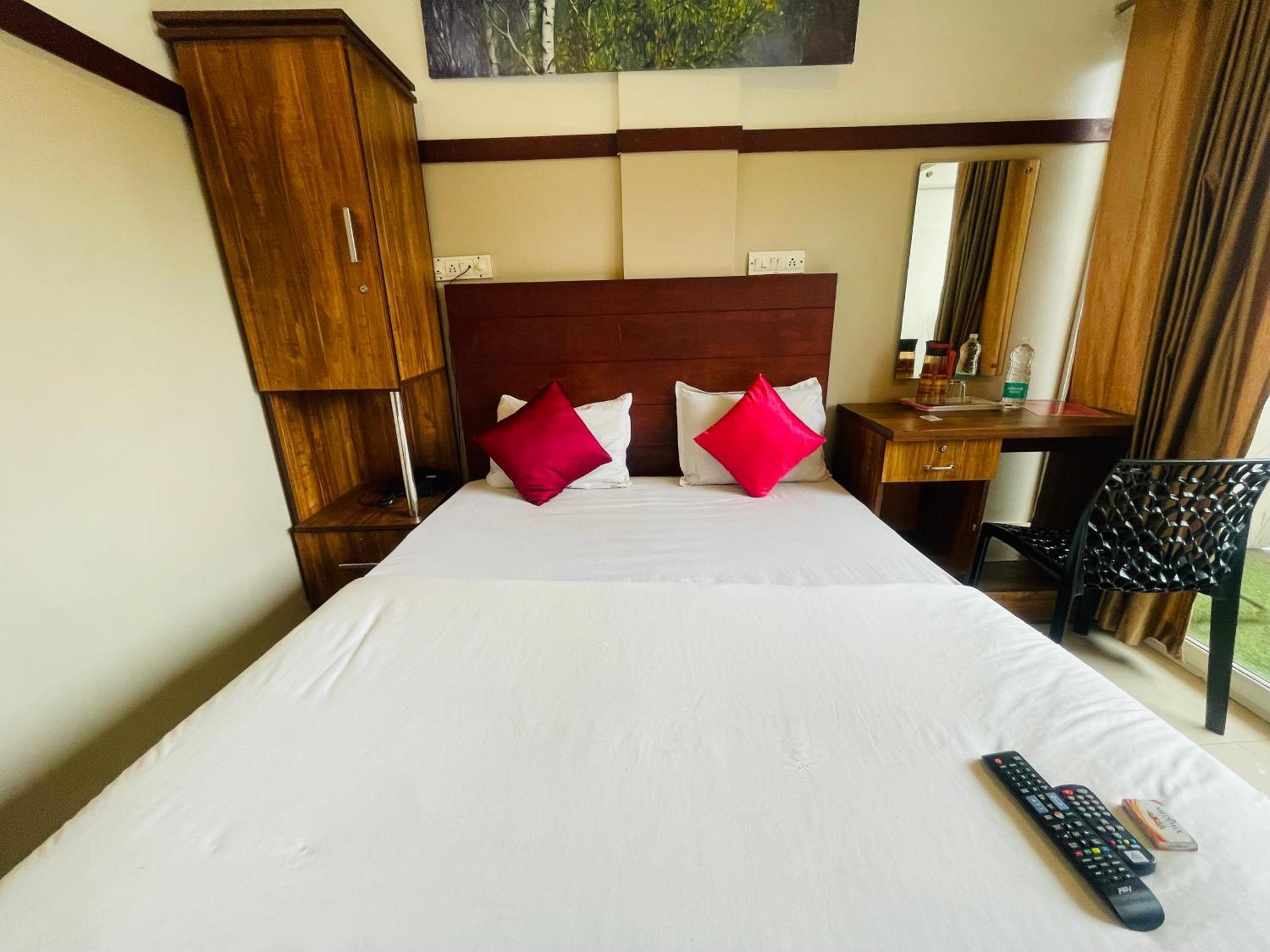 Rio Rooms Mims Calicut Buitenkant foto