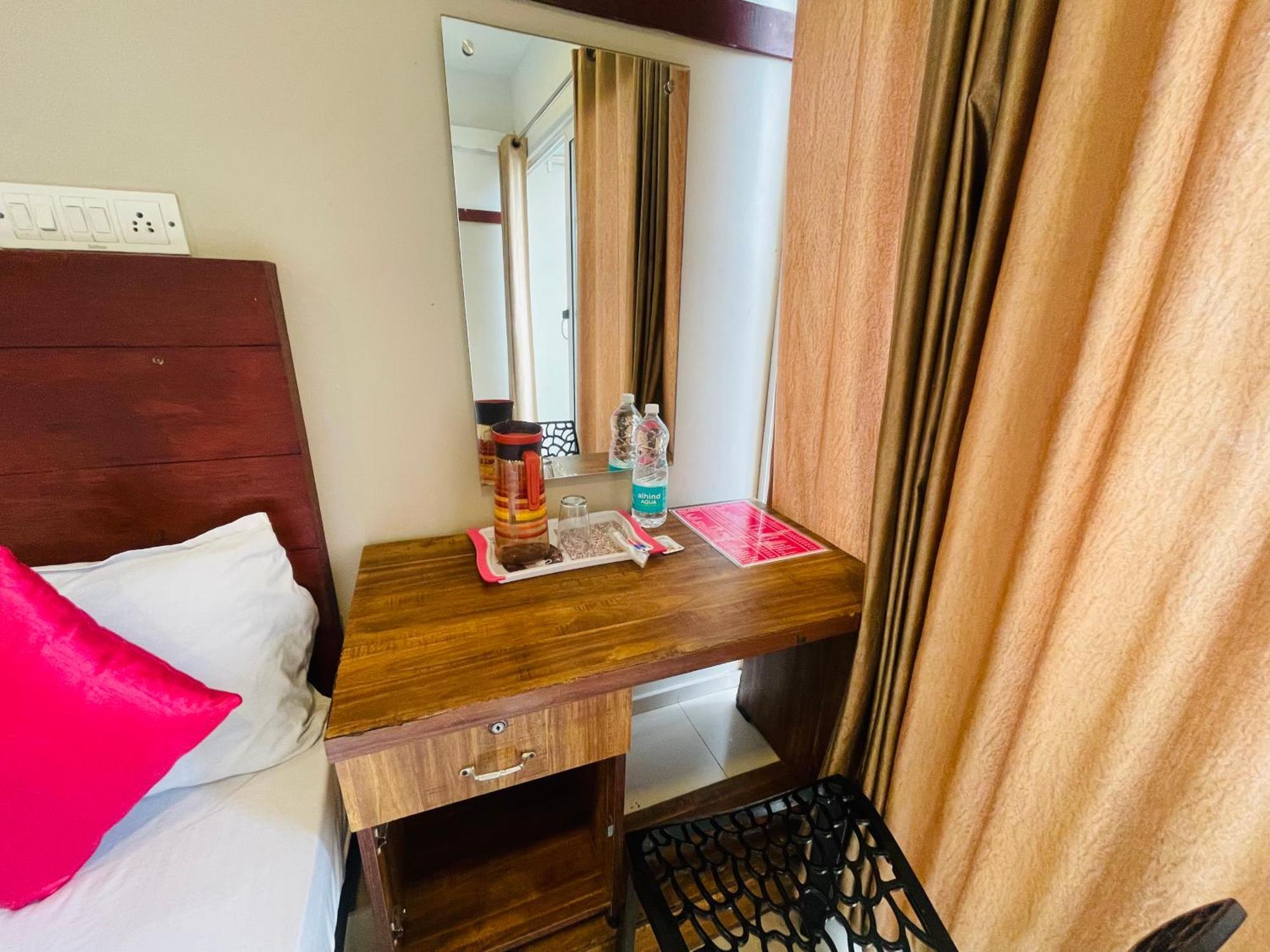 Rio Rooms Mims Calicut Buitenkant foto