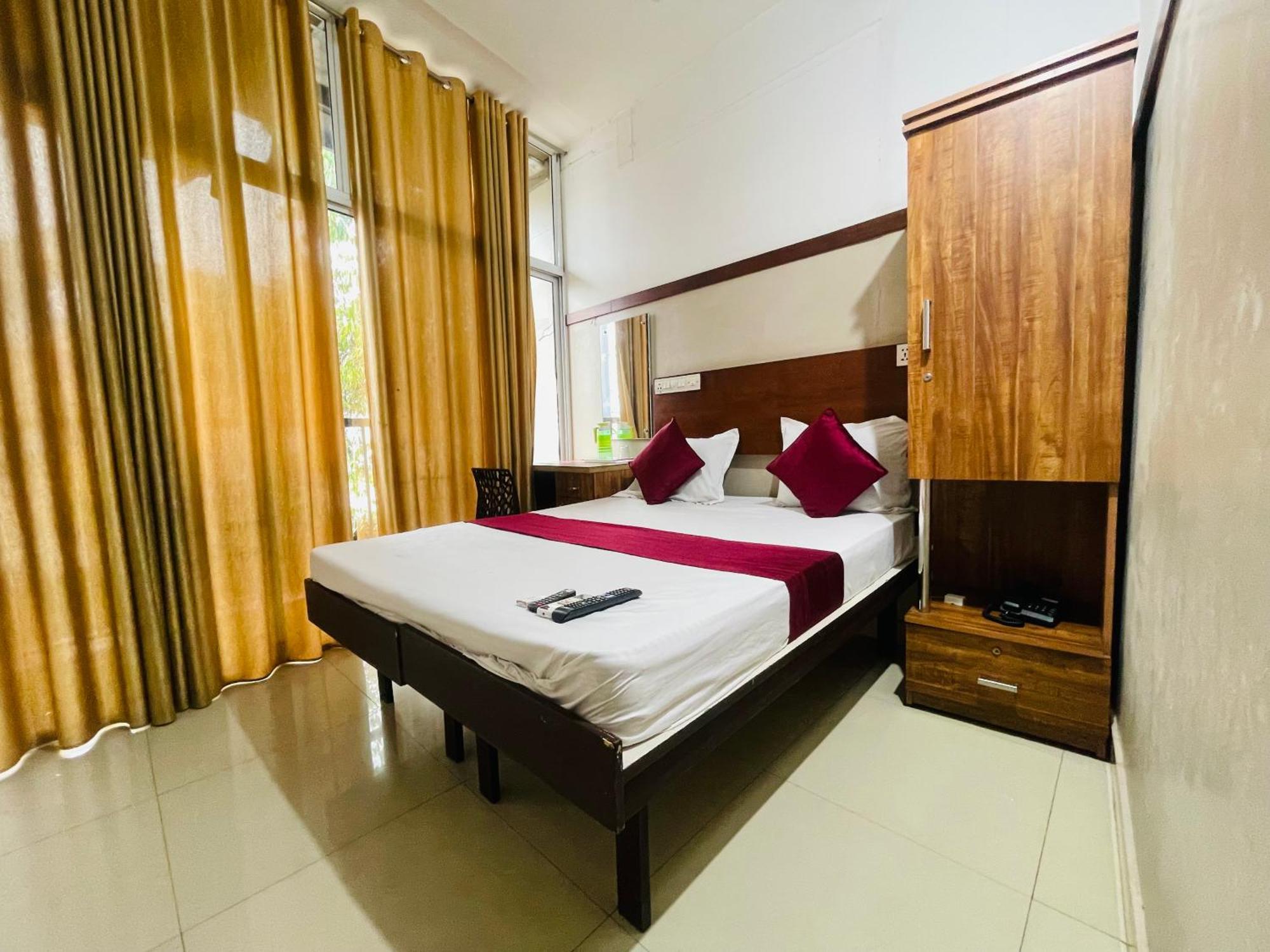 Rio Rooms Mims Calicut Buitenkant foto